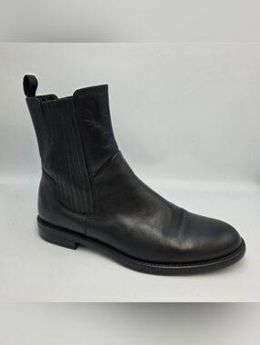 Vagabond Black Leather Chelsea Ankle Boots